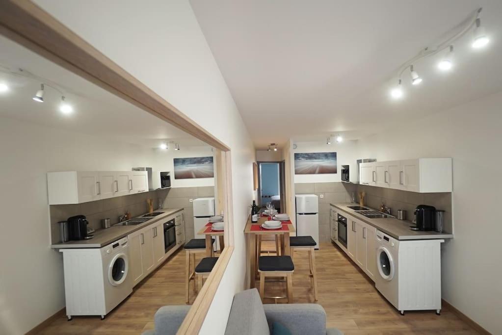Le Calme D'un Joli Patio En Centre-ville Apartment