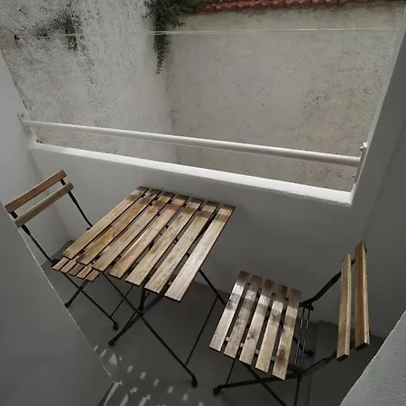 Le Calme D'Un Joli Patio En Centre-Ville Sete Exterior photo