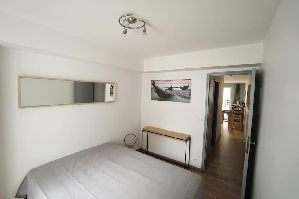 Appartement Le Calme D'un Joli Patio En Centre-ville *